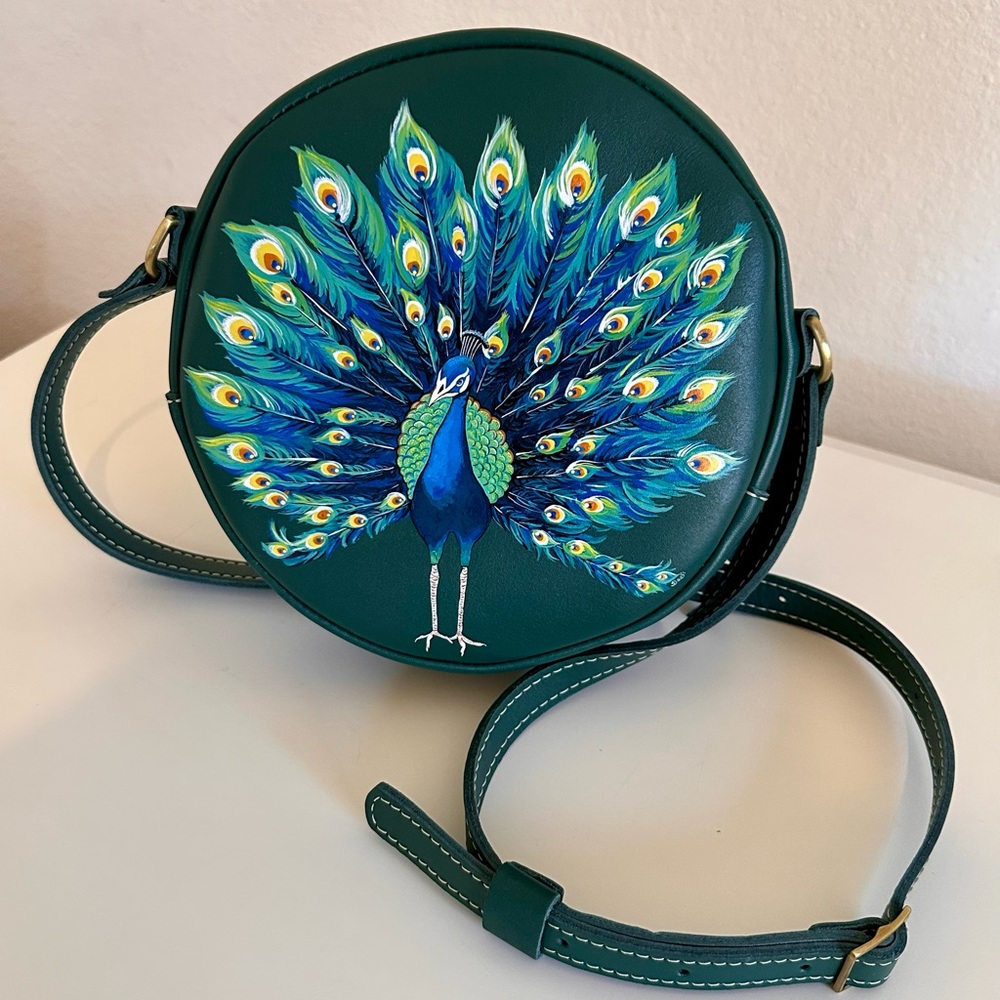 Peacock Design Round Crossbody Bag